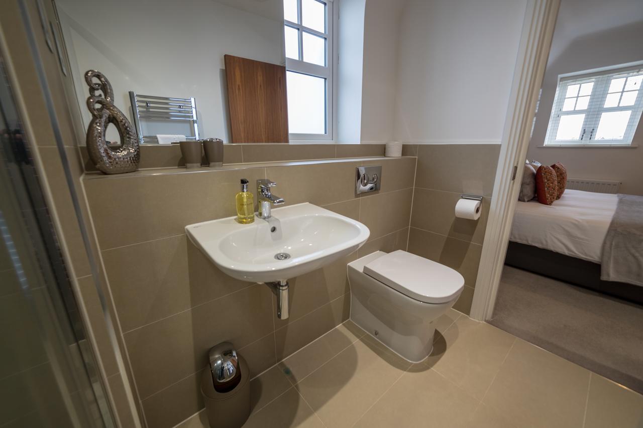 Helios Court Penthouse Serviced Apartment By Ferndale Maidenhead Exterior foto